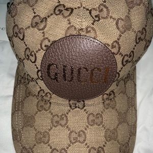 Womens Gucci baseball cap